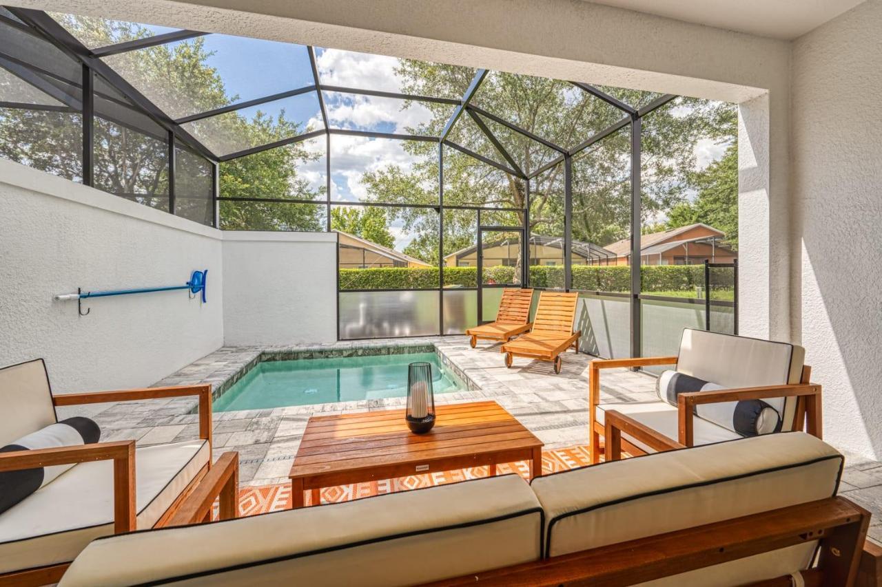 Modern Home With Private Pool Near Disney ออร์ลันโด ภายนอก รูปภาพ