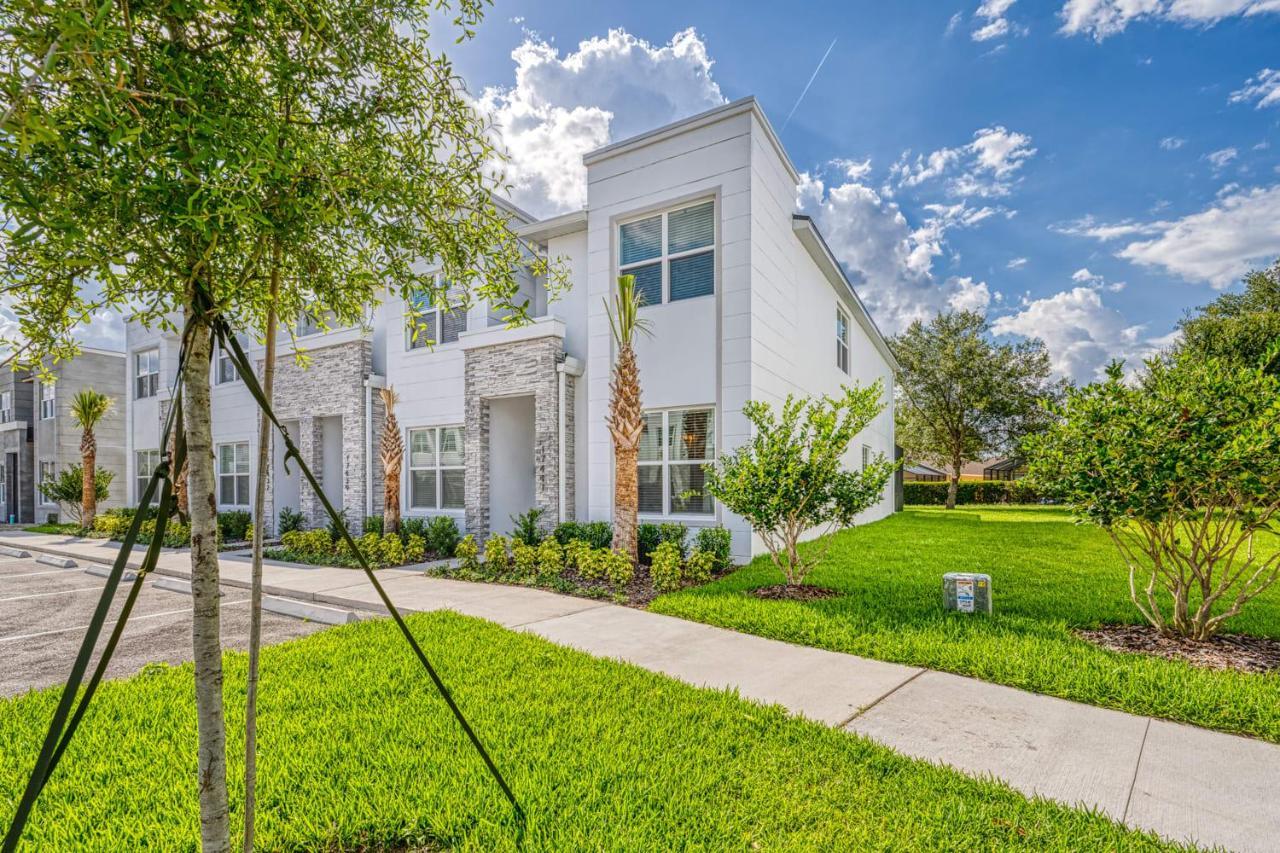 Modern Home With Private Pool Near Disney ออร์ลันโด ภายนอก รูปภาพ
