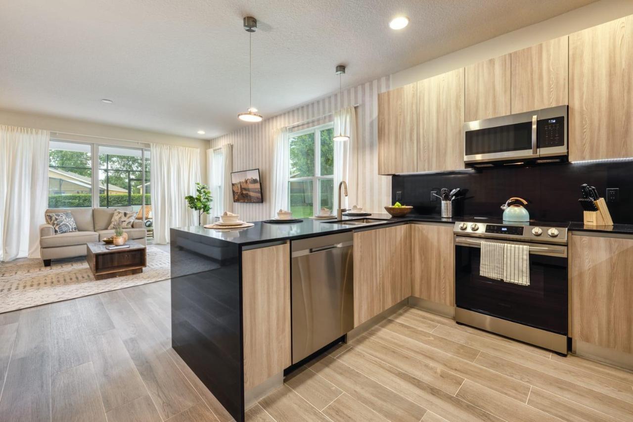 Modern Home With Private Pool Near Disney ออร์ลันโด ภายนอก รูปภาพ