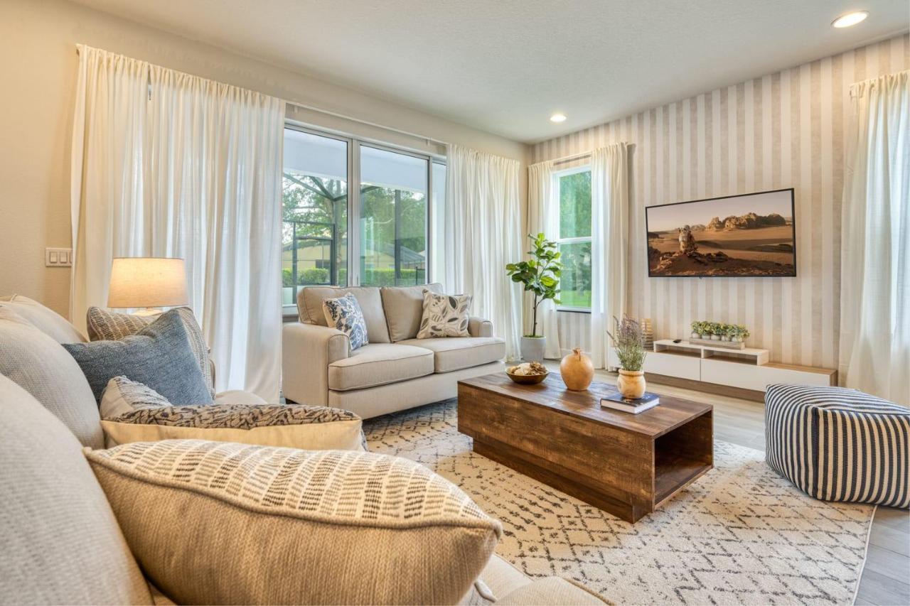 Modern Home With Private Pool Near Disney ออร์ลันโด ภายนอก รูปภาพ