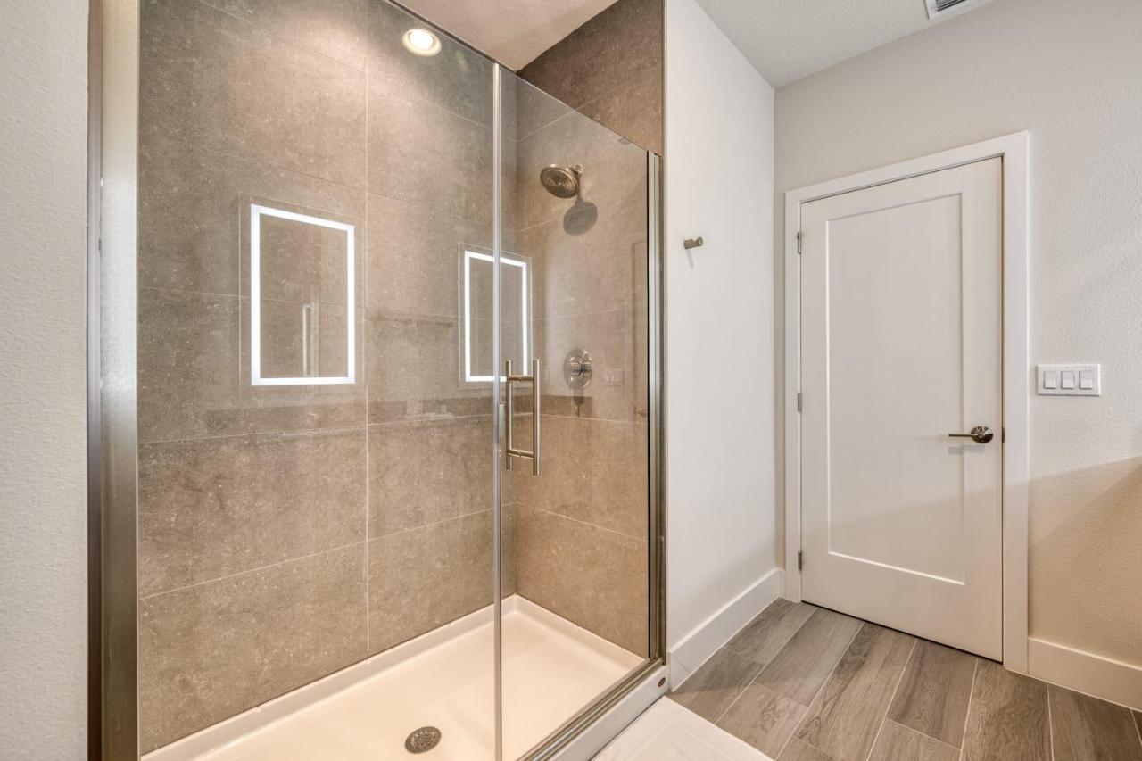Modern Home With Private Pool Near Disney ออร์ลันโด ภายนอก รูปภาพ